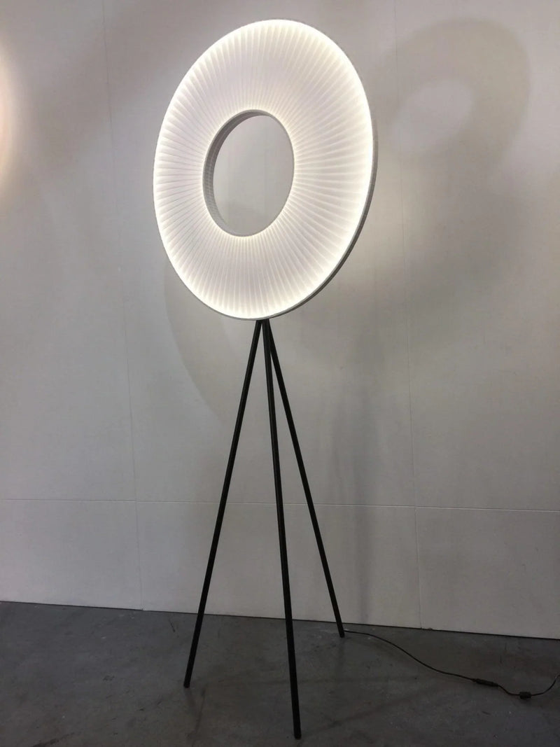 Iris_Floor_Lamp_6