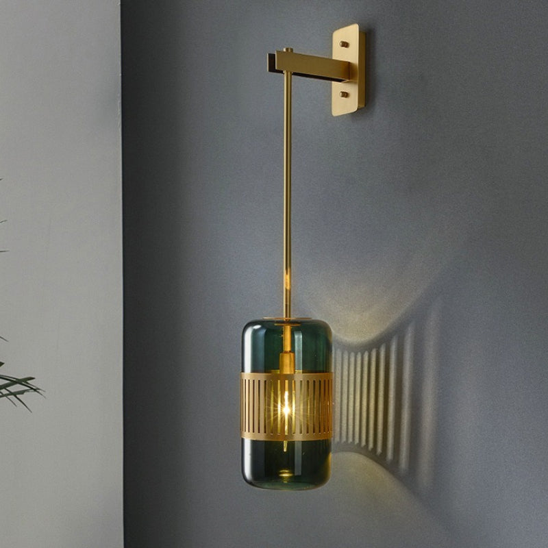 Lavona_Wall_Lamp_01