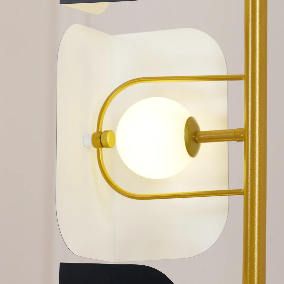 Leagan Floor Lamp 4