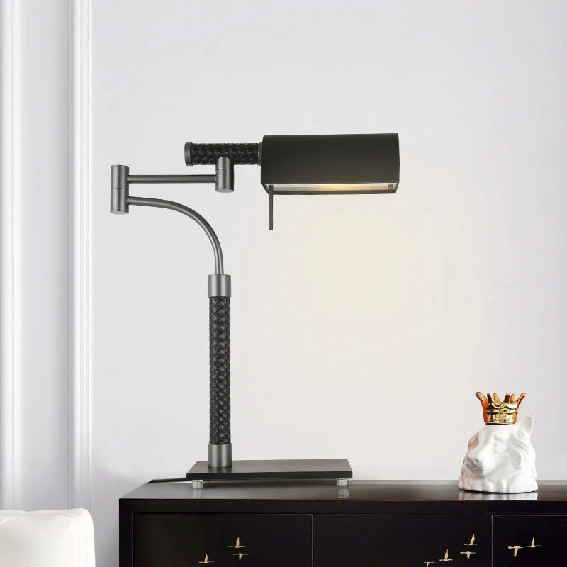 Leko_Industry_Table_Lamp_06