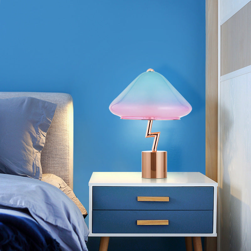 Lightning_Base_Table_Lamp_10