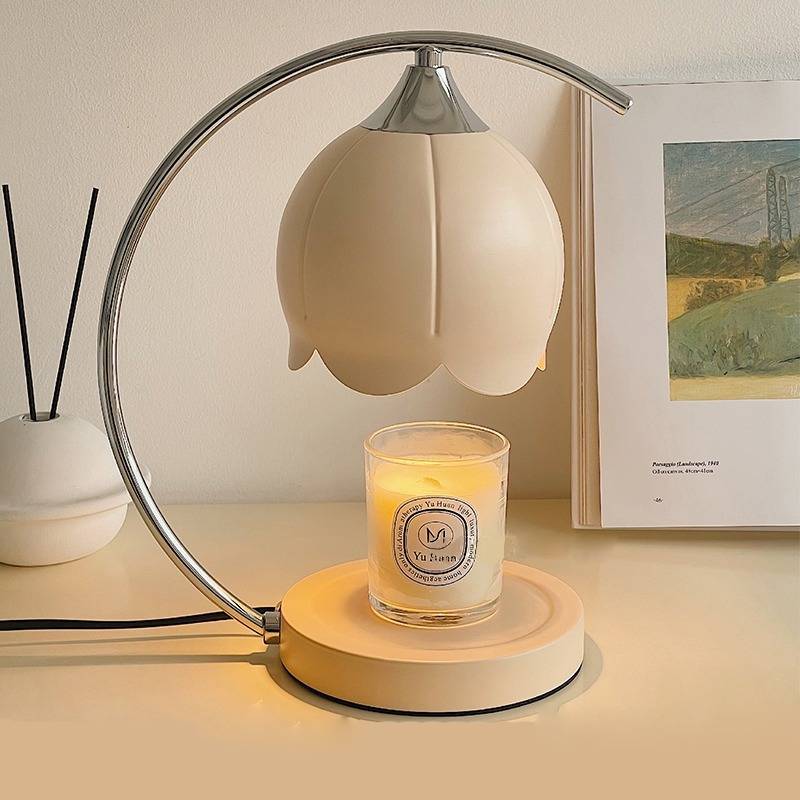 LilyGlass_Table_Lamp_7