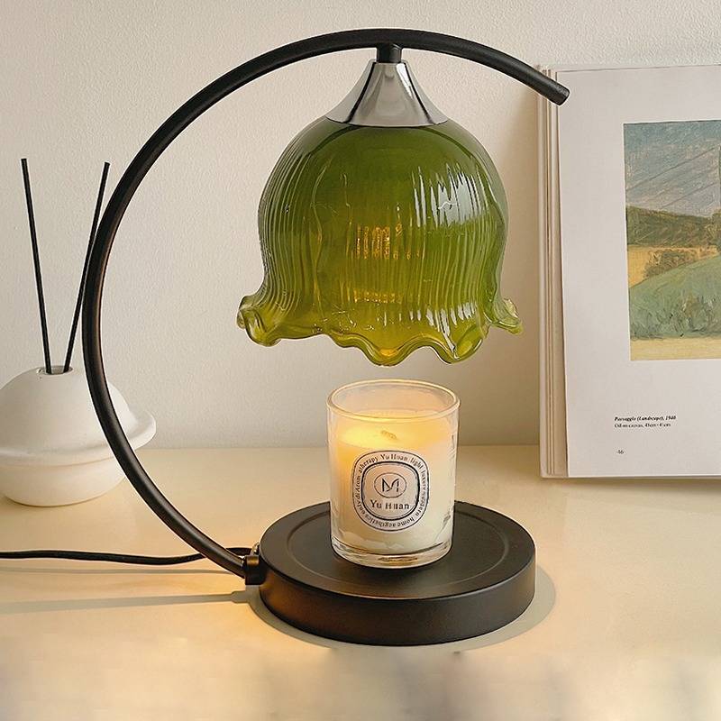 LilyGlass_Table_Lamp_9