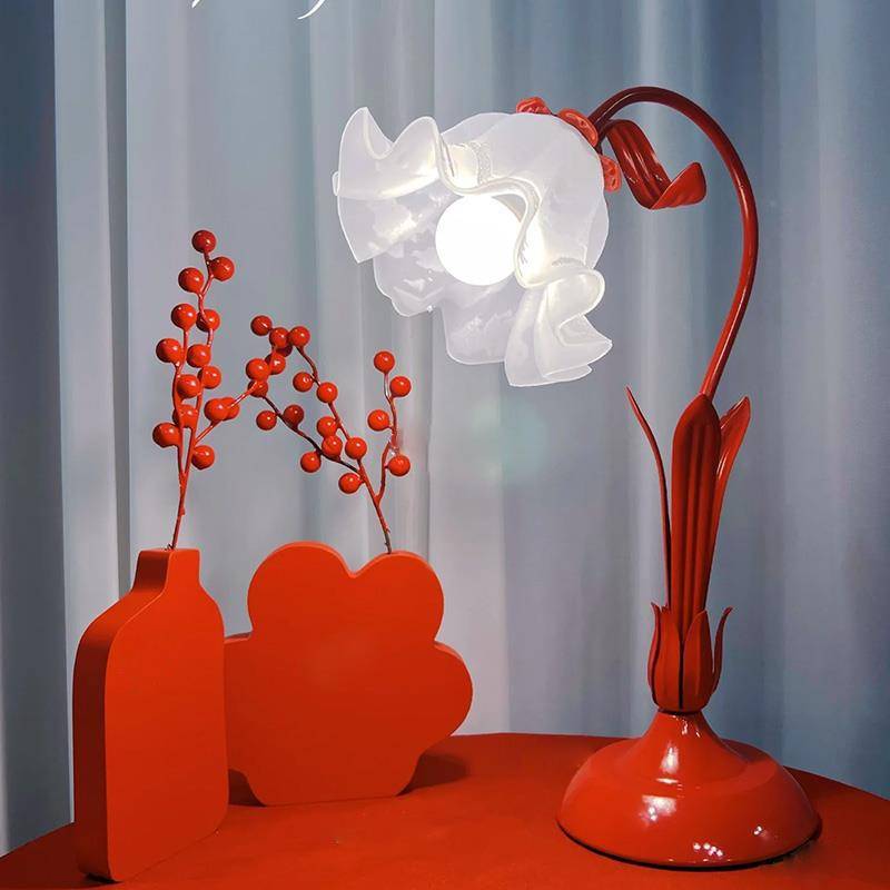 Lily_Of_The_Valley_Table_Lamp_2