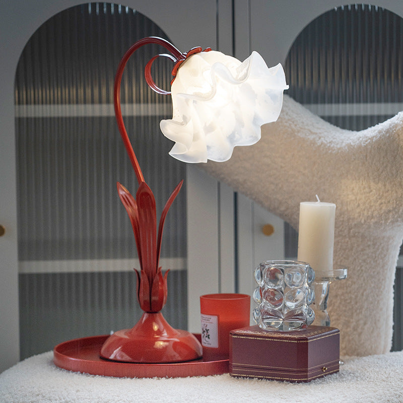 Lily_Of_The_Valley_Table_Lamp_3