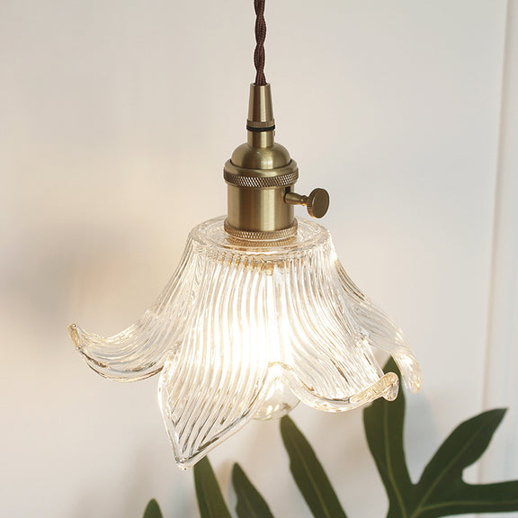 Lily_Pendant_Light_08