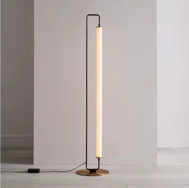 Linear_Metal_Floor_Lamp_9