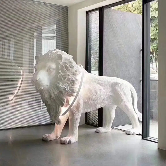 Lion Sculpture Floor Lamp 4