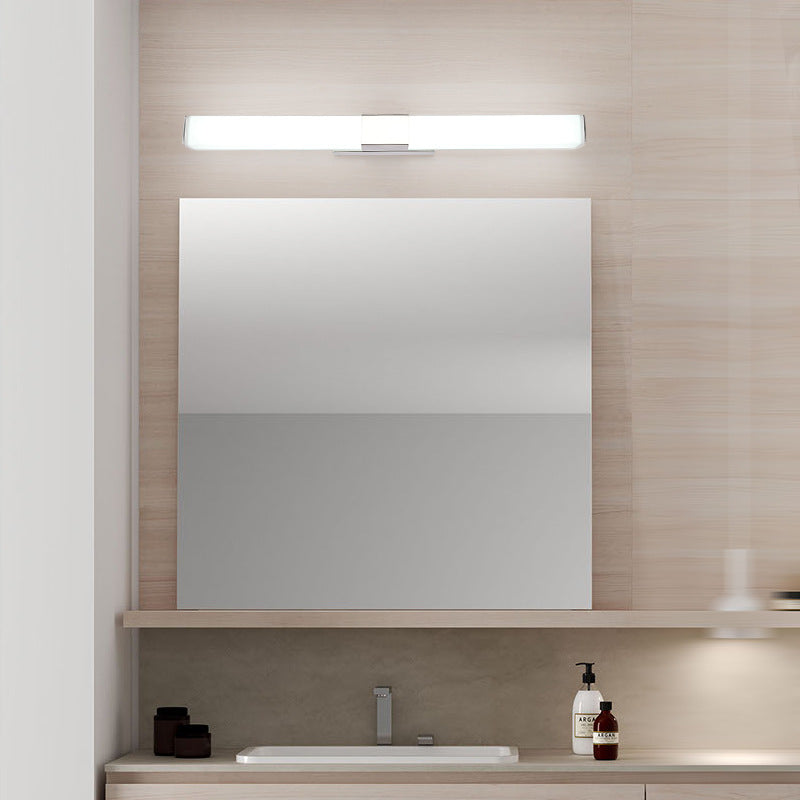 Long_Mirror_Wall_Lamp_04