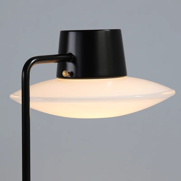 Lorien_Table_Lamp_03