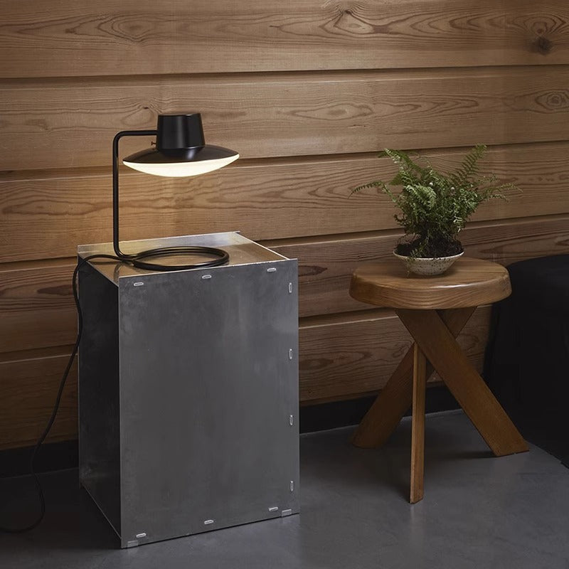 Lorien_Table_Lamp_04