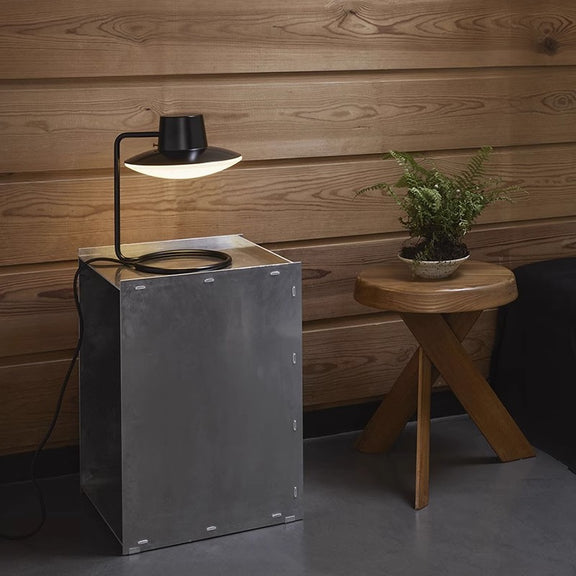 Lorien_Table_Lamp_04