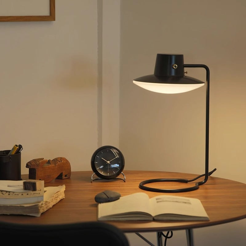 Lorien_Table_Lamp_09