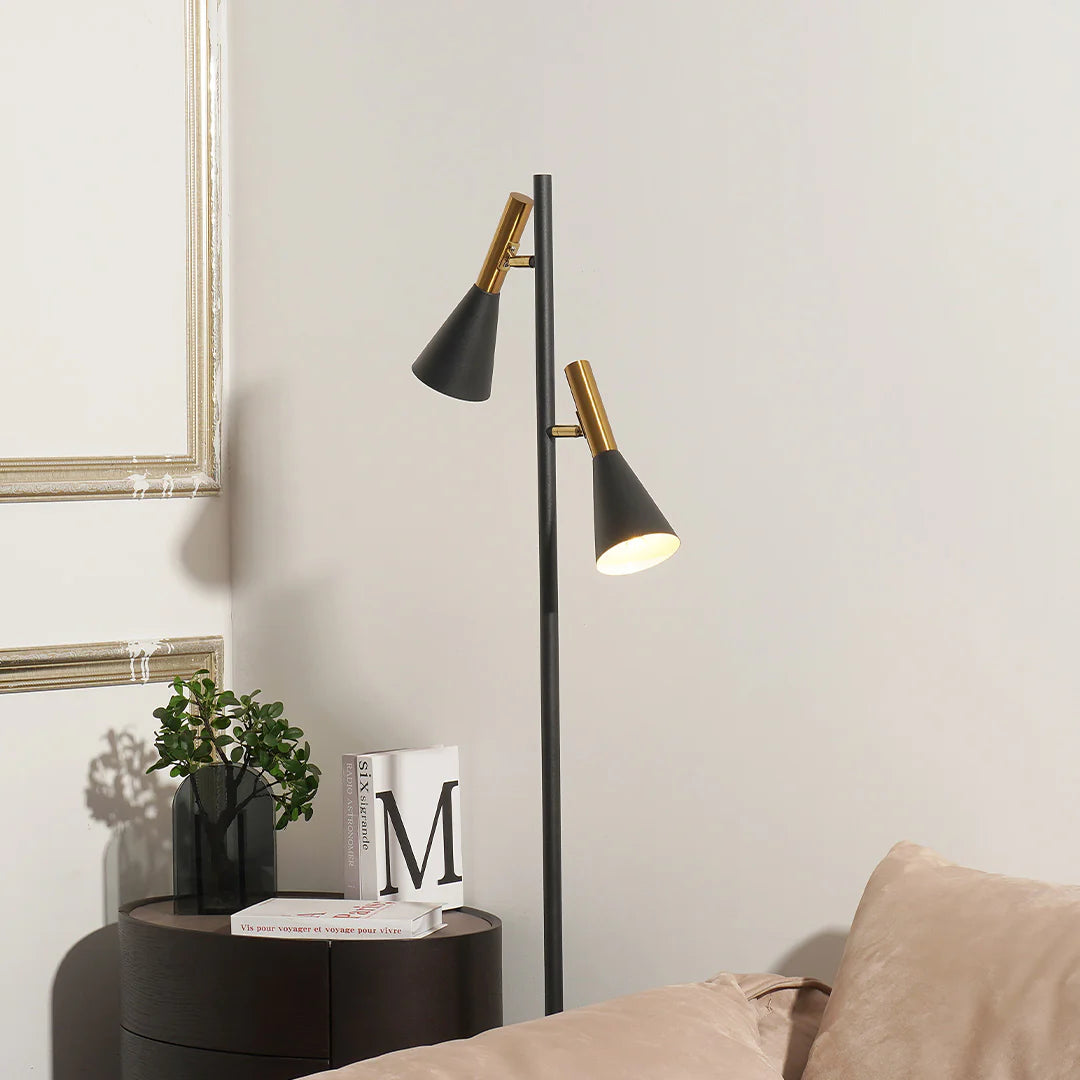 Lron_Mouth_Floor_Lamp_1