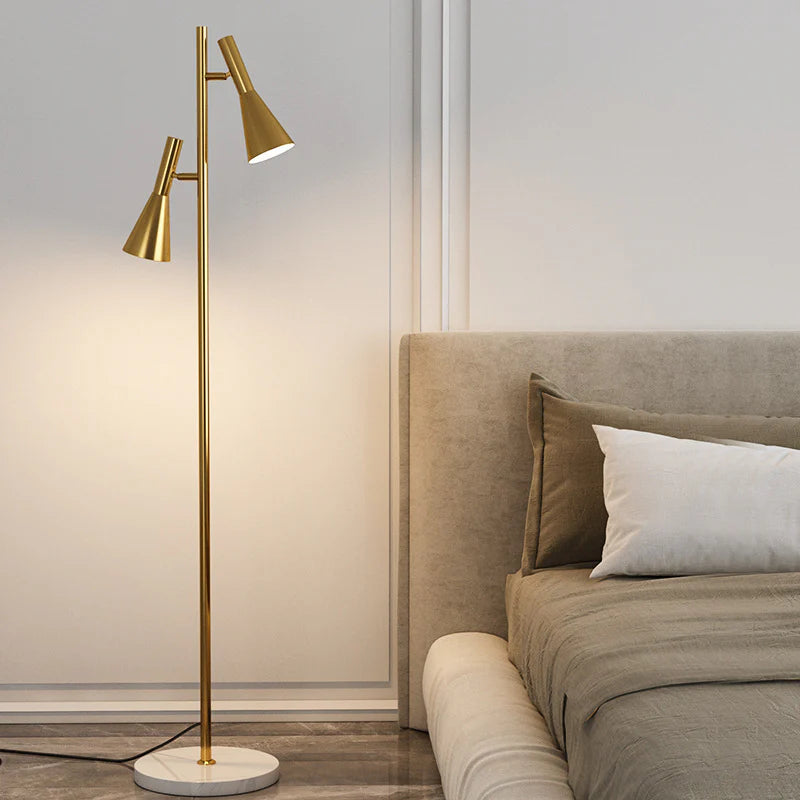 Lron_Mouth_Floor_Lamp_3
