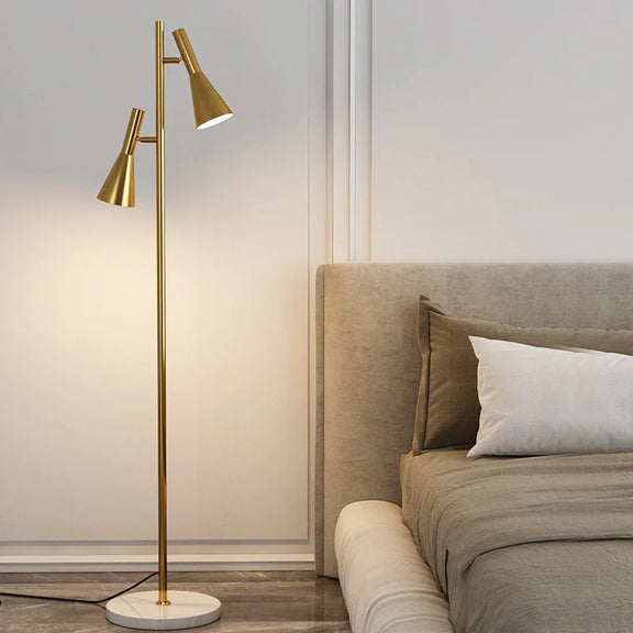 Lron_Mouth_Floor_Lamp_3