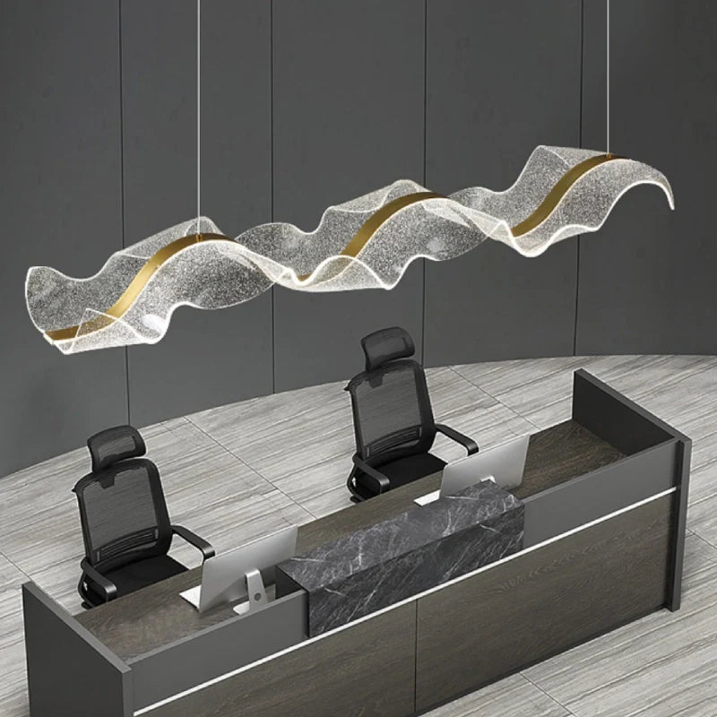 Lucite_Ribbon_Chandelier_13