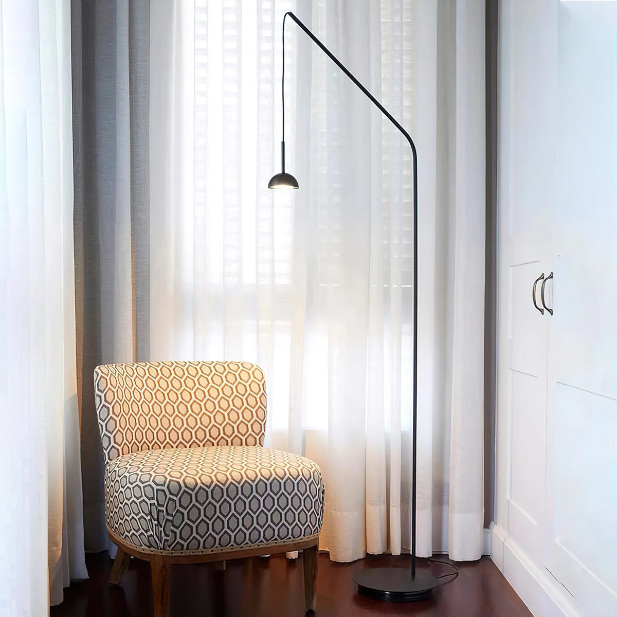 Lunetta_Floor_Lamp_01