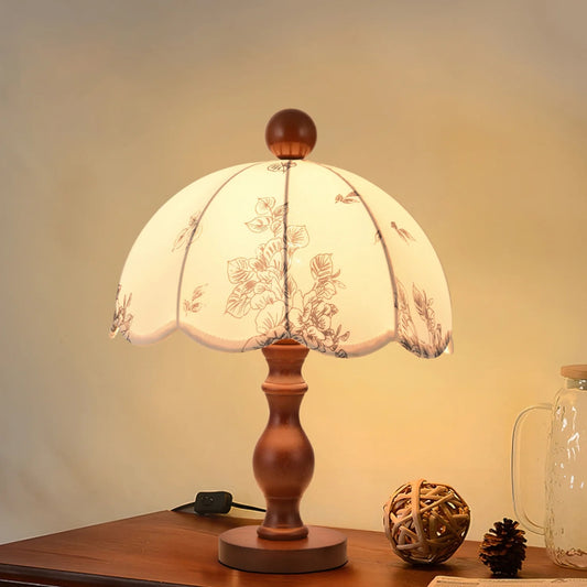 Lunira_Table_Lamp_08