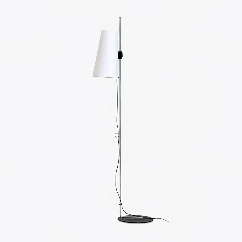 Lupe_Floor_Lamp_1