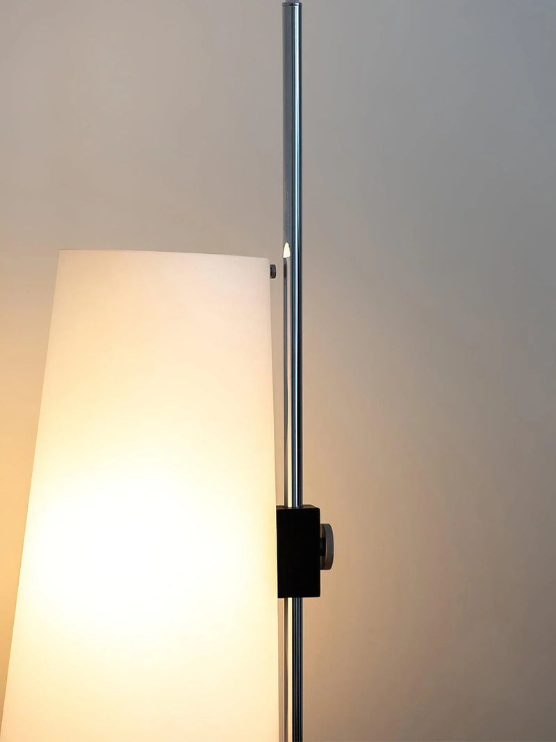 Lupe_Floor_Lamp_12