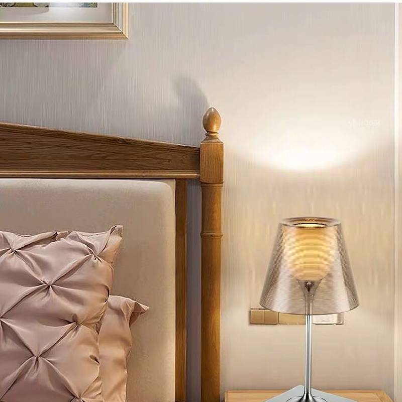 Magic_Color_Ribbed_Table_Lamp_9