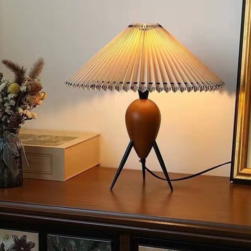Mani_Table_Lamp_03