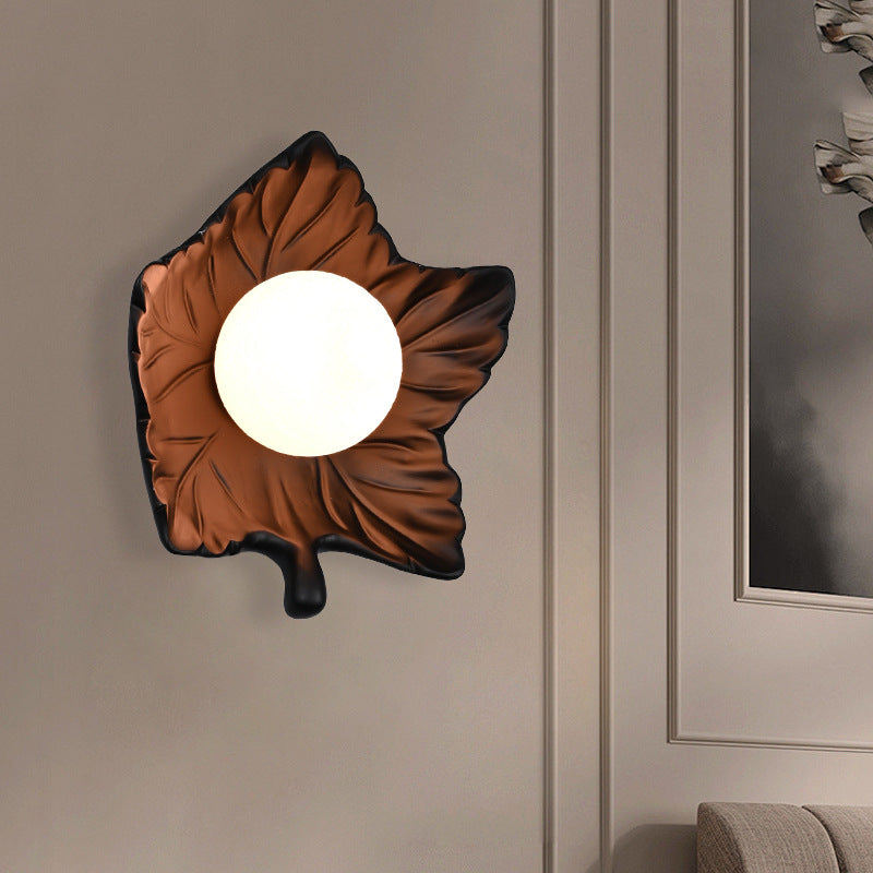 Maple_Leaf_Wall_Lamp_03