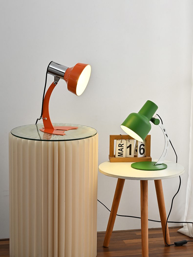 MetallicArc_Table_Lamp_7