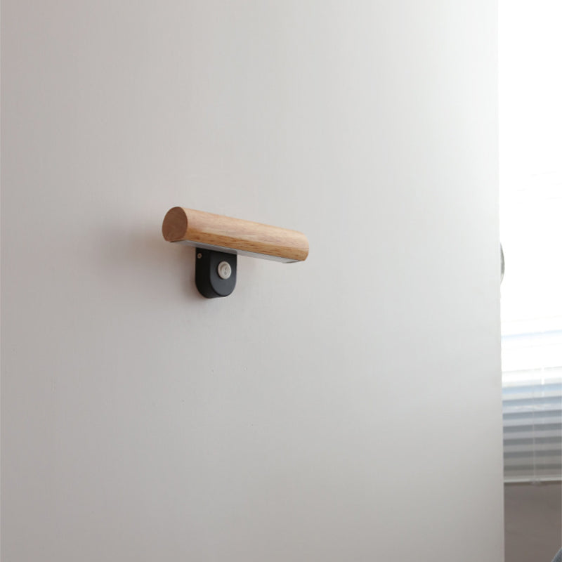 Minimalist_Wood_Wall_Lamp_01