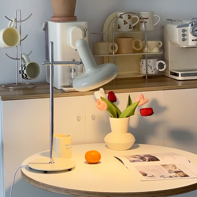 Mirvona_Table_Lamp_03