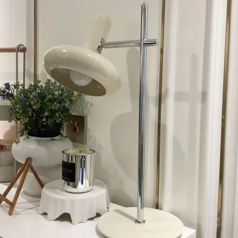 Mirvona_Table_Lamp_08