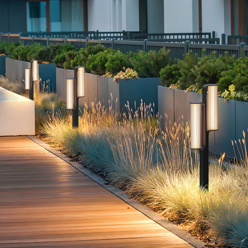 Modern_Courtyard_Outdoor_Floor_Lamp_11