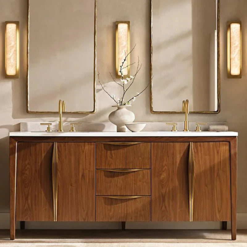 Montreux_Alabaster_Wall_Lamp_02