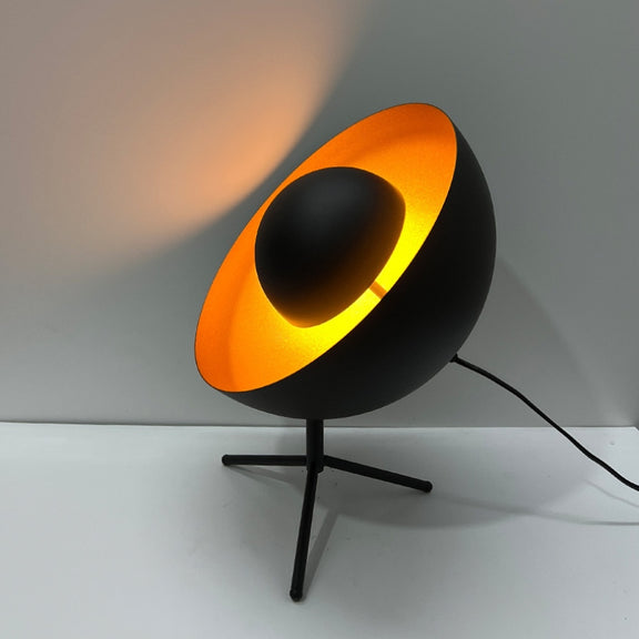 NYKO_Satellite_Table_Lamp_04