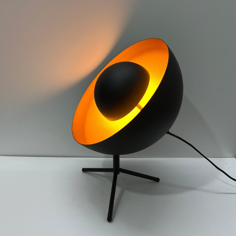 NYKO_Satellite_Table_Lamp_04