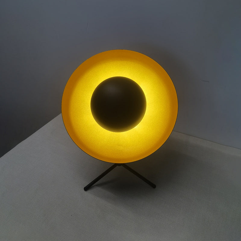 NYKO_Satellite_Table_Lamp_09