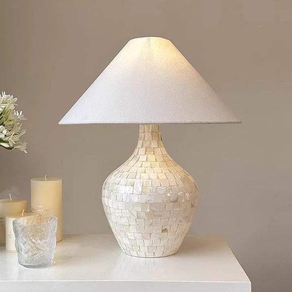 Nikki_Seashell_Table_Lamp_2