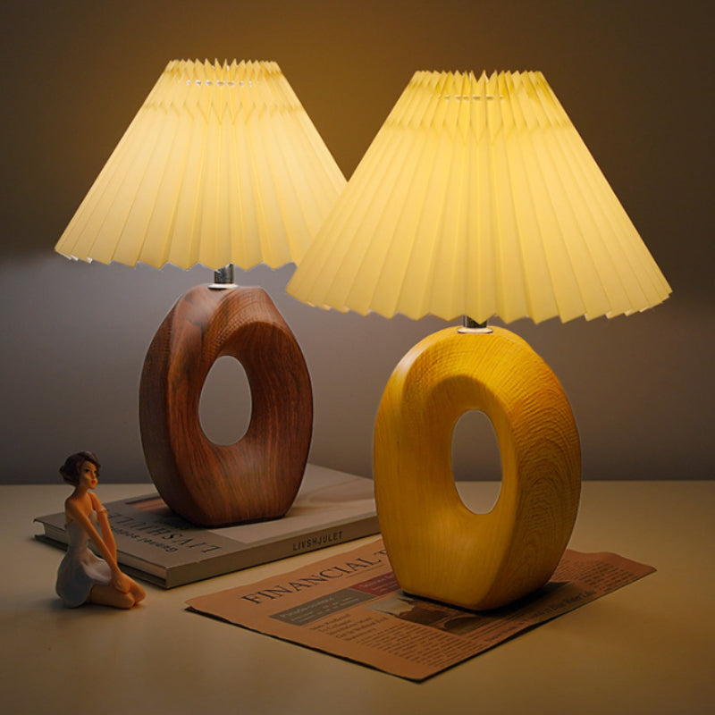 Nordic_Retro_Table_Lamp_08