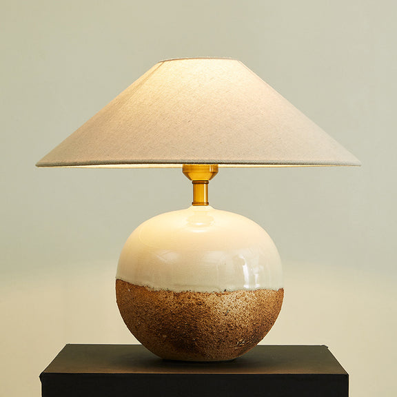 Noverra_Table_Lamp_02