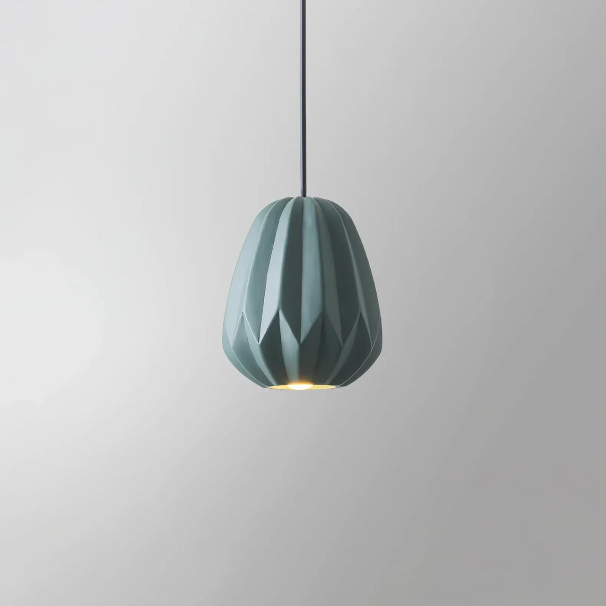 Papaya_Resin_Pendant_Lamp_8