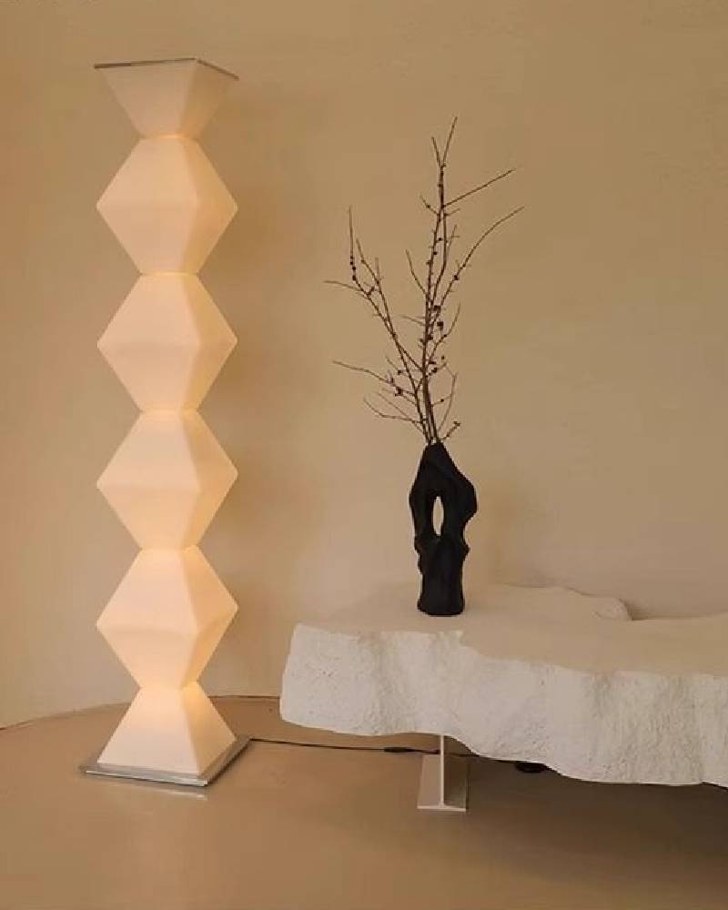 Pillar_Of_Eternity_Floor_Lamp_9