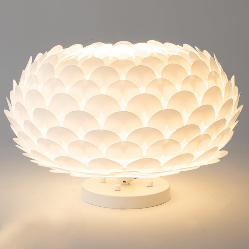 Pinecone_Ceiling_Lamp_06