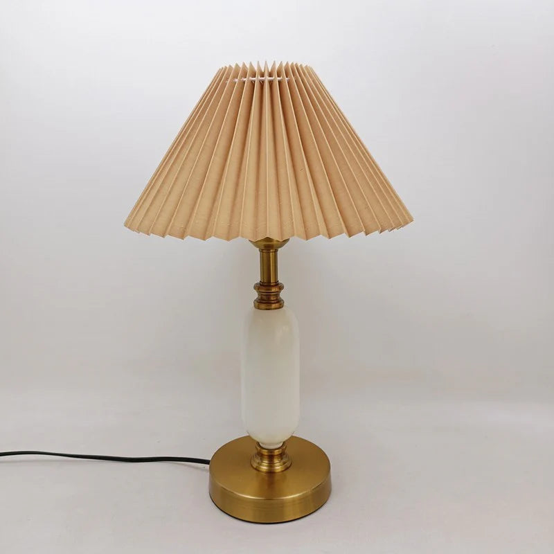 Pleated_Table_Lamp_05