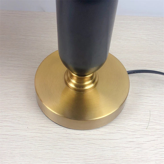Pleated_Table_Lamp_07