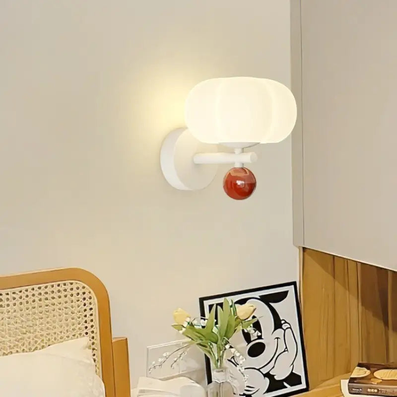 Pumpkin_Cream_Wall_Lamp_06