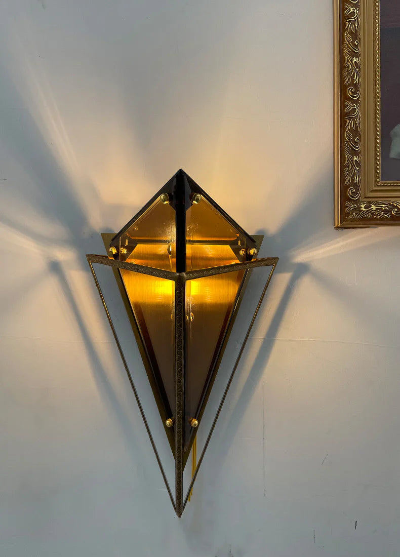 Radiant_Prism_Wall_Lamp_6
