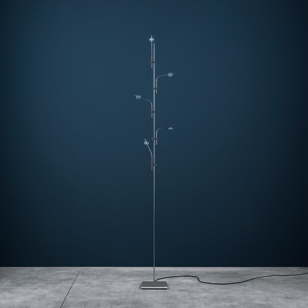 Radiant_Spire_Floor_Lamp_2