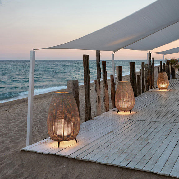 Rattan_Outdoor_Lamp_03