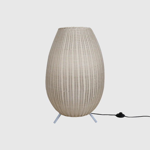 Rattan_Outdoor_Lamp_06